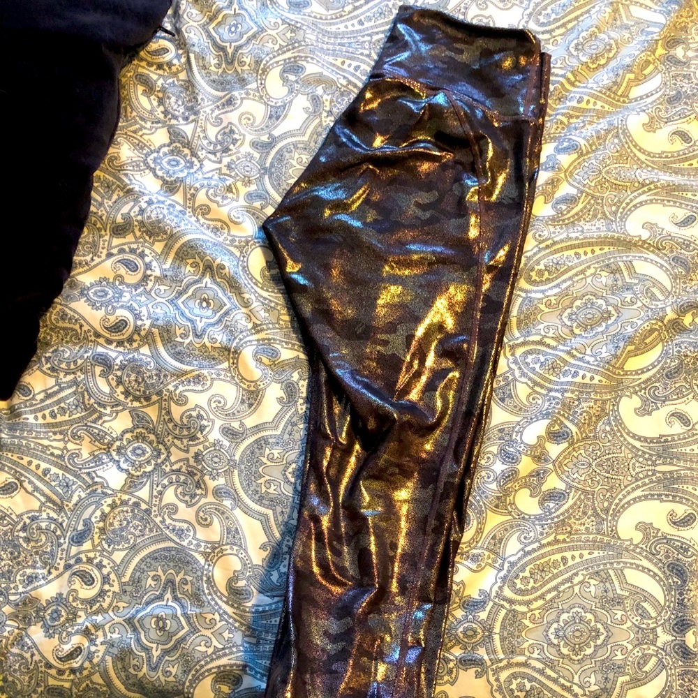 Fabletics High waisted printed PowerHold leggings